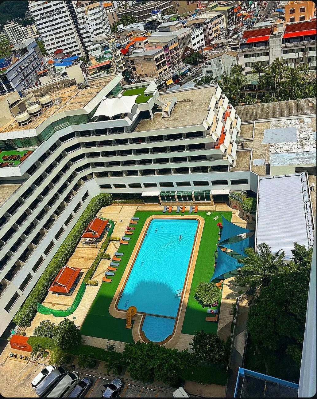Apartment Tower Mountain View